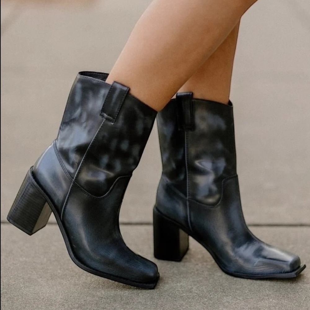 Matisse Dane western style leather boot